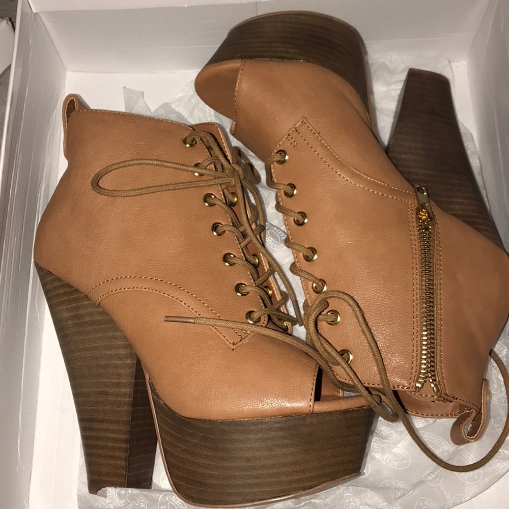 Steve Madden booties